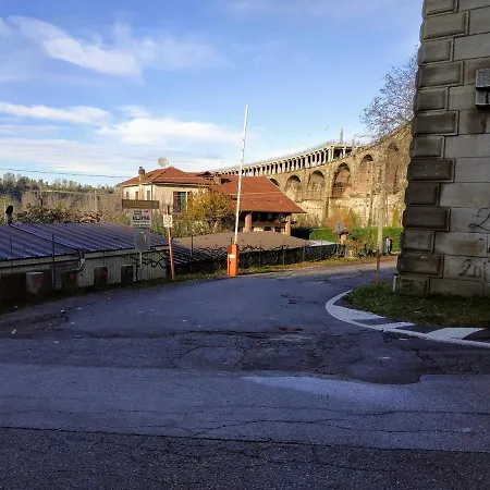 La Petite Maison De Claire Cuneo